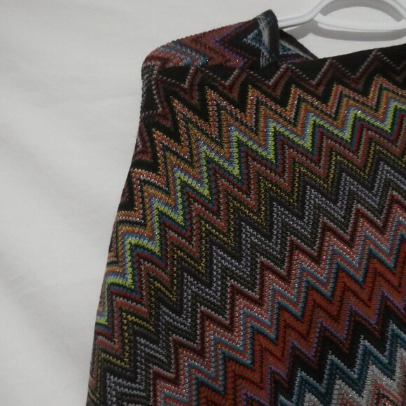 Unbranded | Colorful Zigzag Patterned Poncho | One Size - Picture 9 of 14